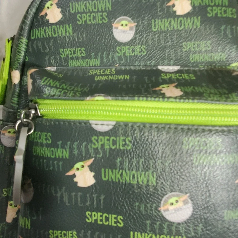 Star Wars The Mandalorian Grogu Baby Yoda Mini Backpack Species Unknown Green